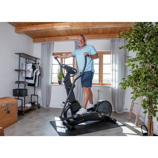 DSC08920-2_1600 Cardiostrong Crosstrainer EX60