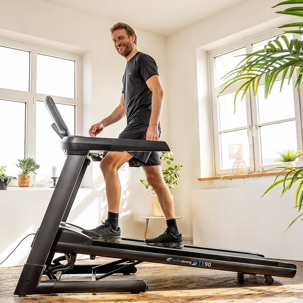 cardiostrong-laufband-tx90-hd-02_1600 cardiostrong Laufband TX90 Smart